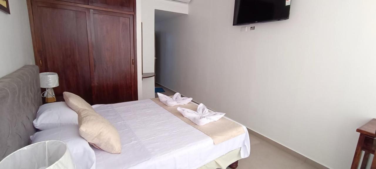 Mantarraya Bed & Breakfast ปูแอร์โต บาเกริโซ โมเรโน ภายนอก รูปภาพ