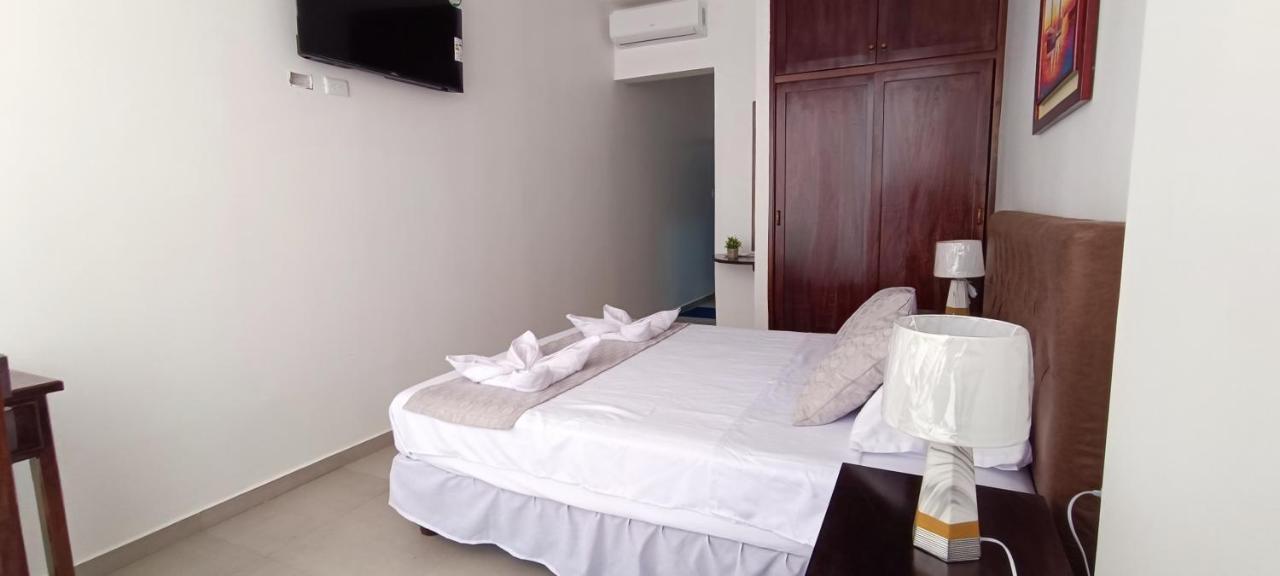 Mantarraya Bed & Breakfast ปูแอร์โต บาเกริโซ โมเรโน ภายนอก รูปภาพ